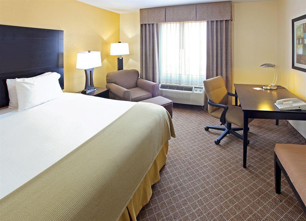 Comfort Inn&Suites Pine Bluff Rom bilde
