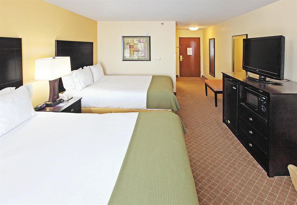 Comfort Inn&Suites Pine Bluff Rom bilde