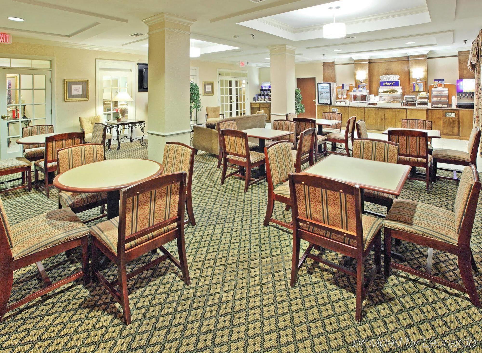Comfort Inn&Suites Pine Bluff Restaurant bilde