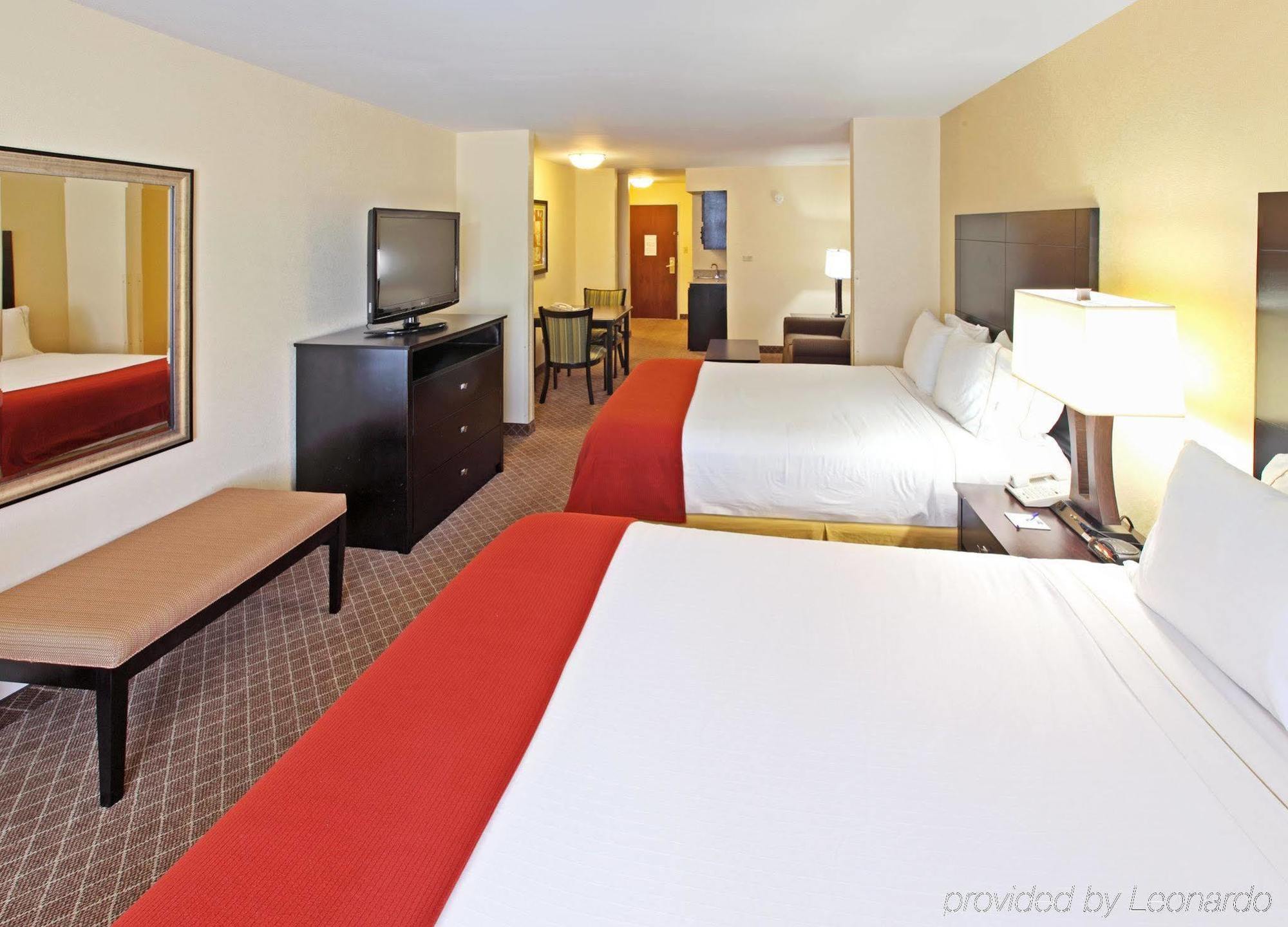 Comfort Inn&Suites Pine Bluff Rom bilde